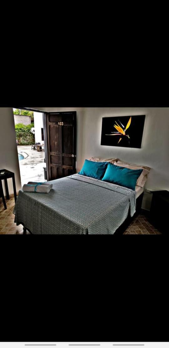Hotel Capilla Del Sol à Garzón Extérieur photo